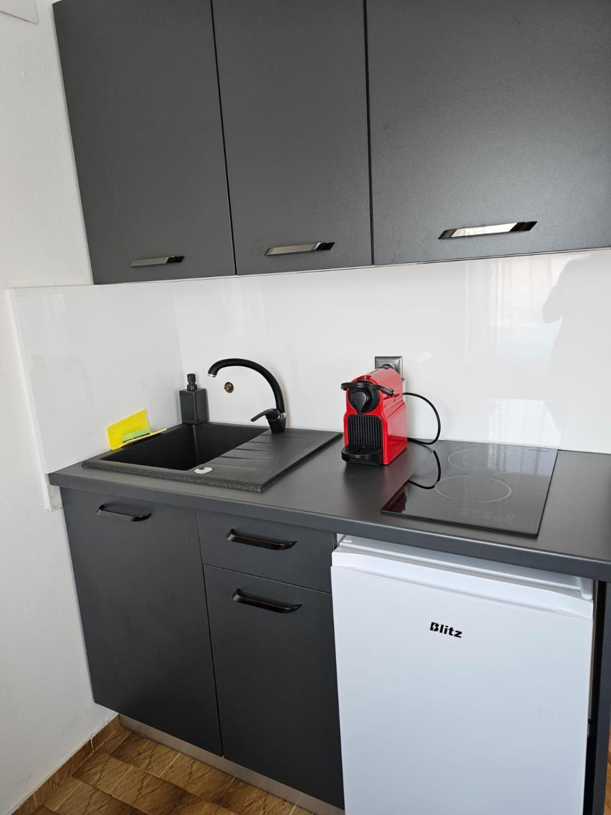 Apartmani Suhi Brod Μεντουλίν Εξωτερικό φωτογραφία