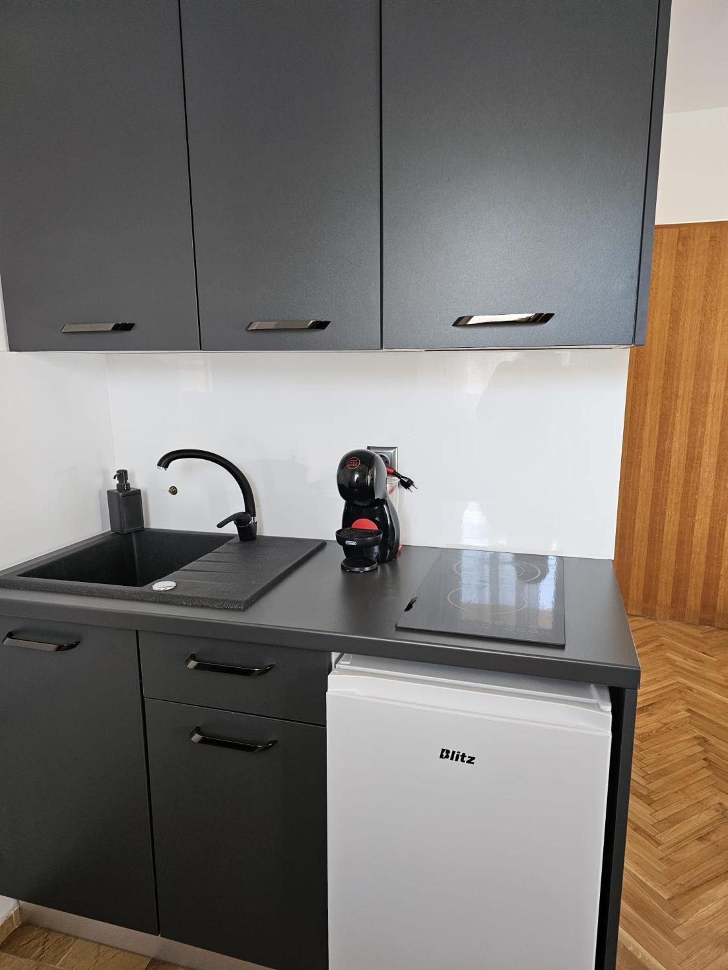 Apartmani Suhi Brod Μεντουλίν Εξωτερικό φωτογραφία