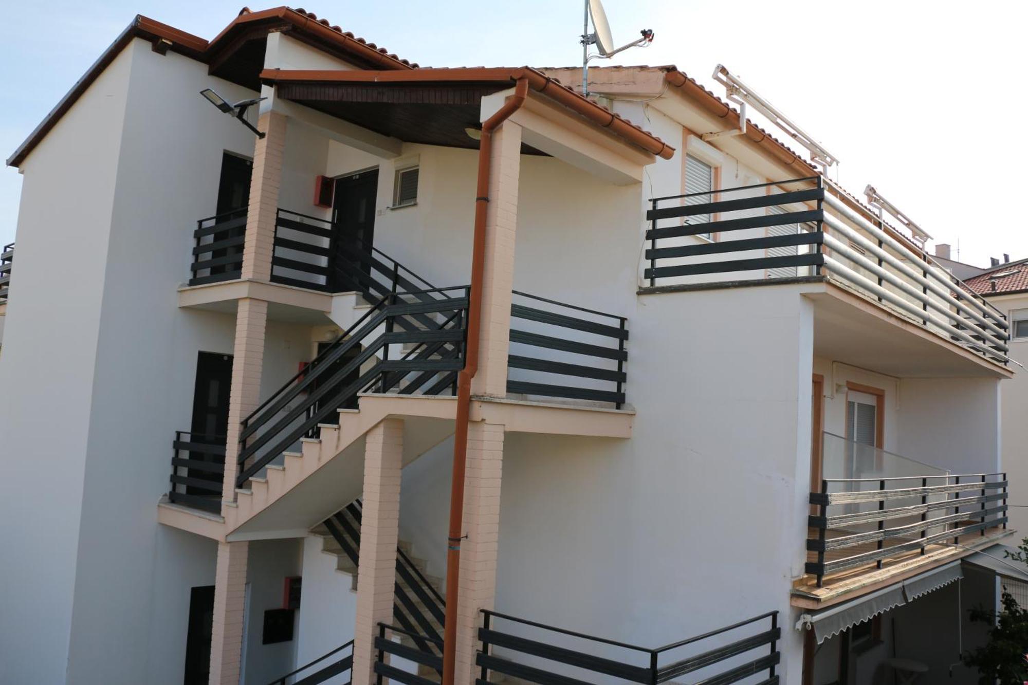 Apartmani Suhi Brod Μεντουλίν Εξωτερικό φωτογραφία